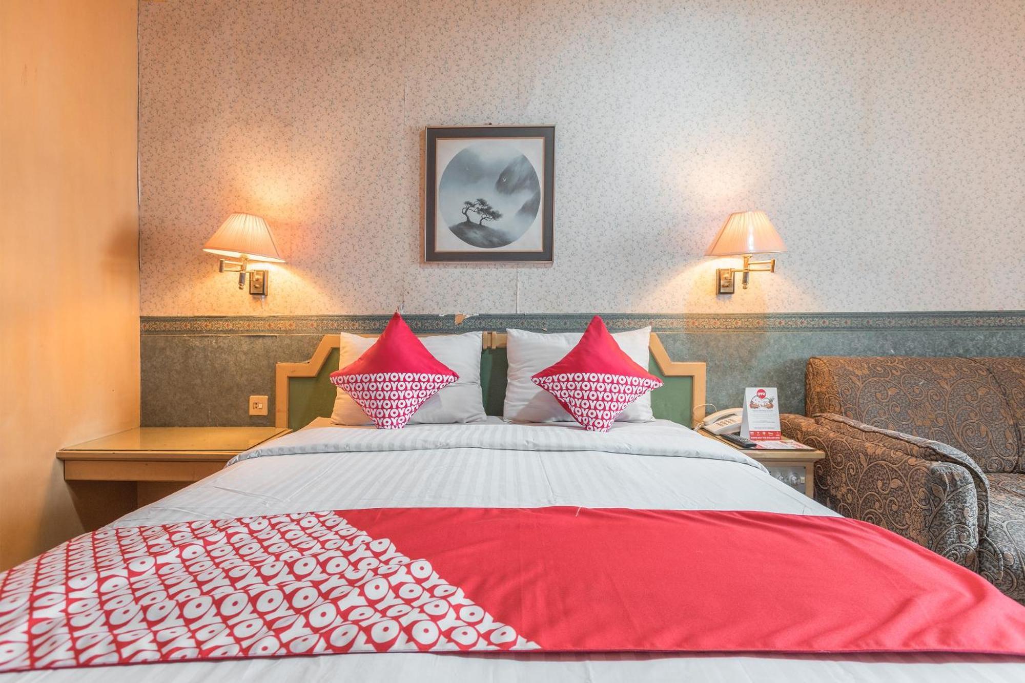 ג'קרטה Oyo 671 Hotel Capitol מראה חיצוני תמונה