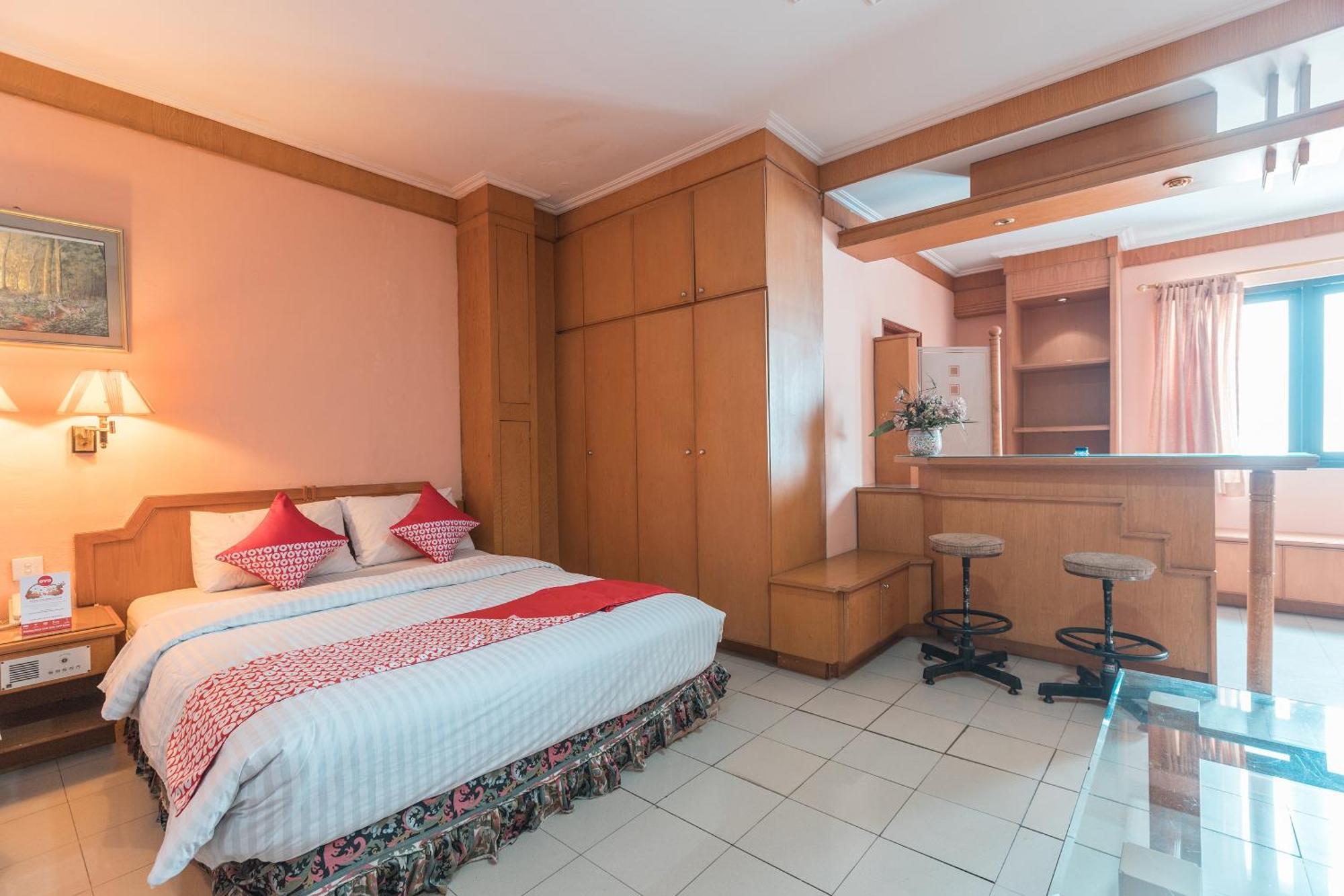 ג'קרטה Oyo 671 Hotel Capitol מראה חיצוני תמונה