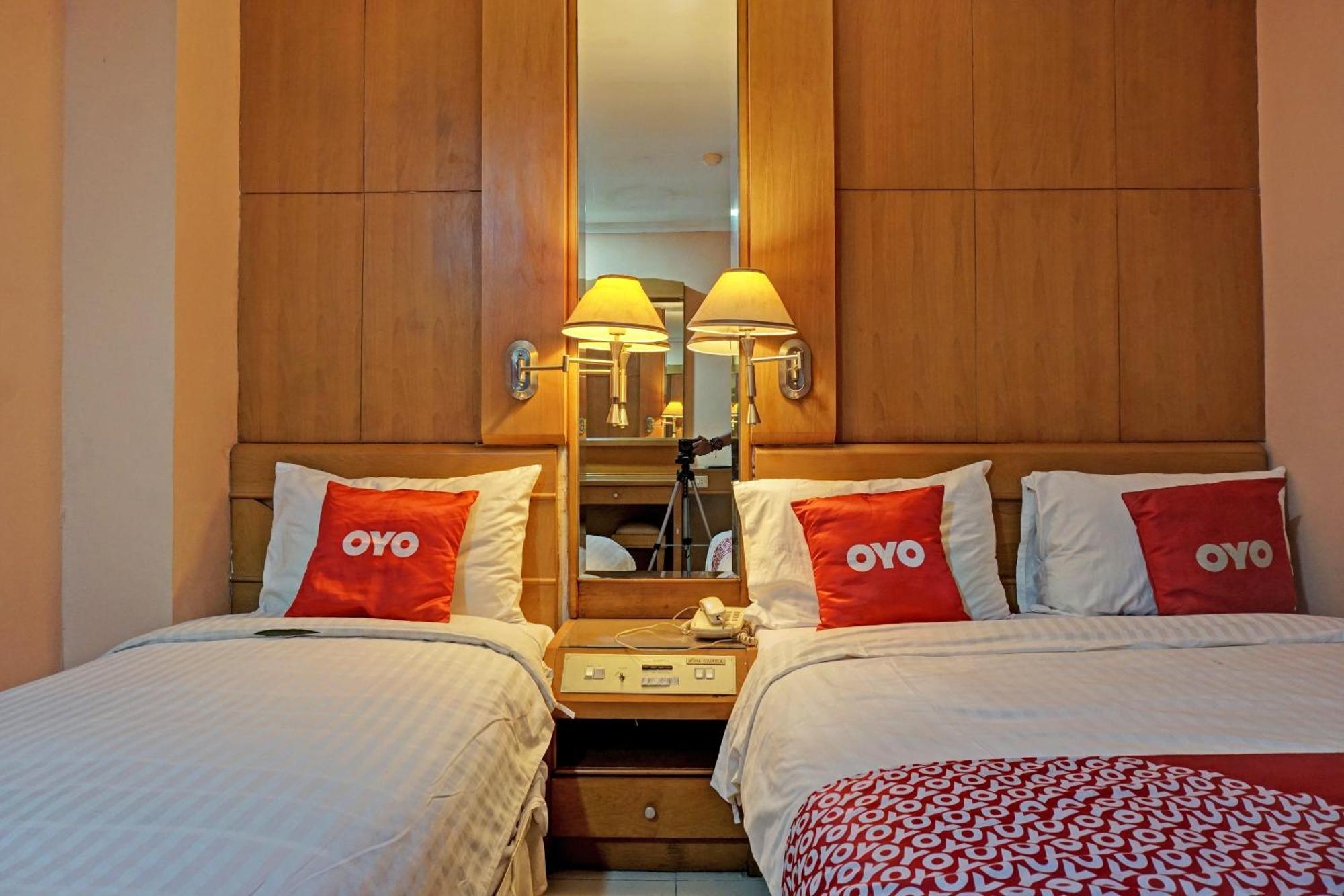 ג'קרטה Oyo 671 Hotel Capitol מראה חיצוני תמונה