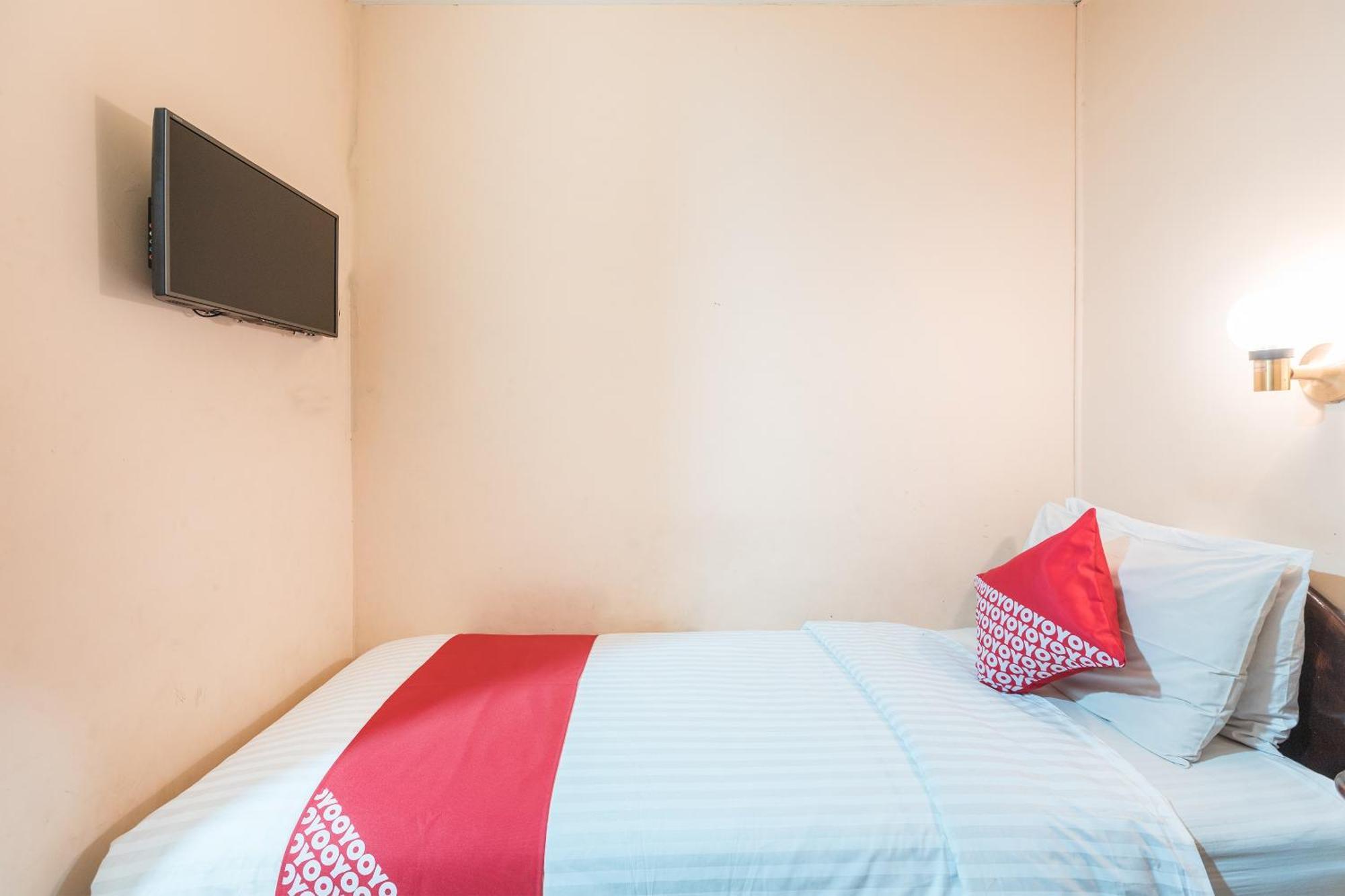 ג'קרטה Oyo 671 Hotel Capitol מראה חיצוני תמונה